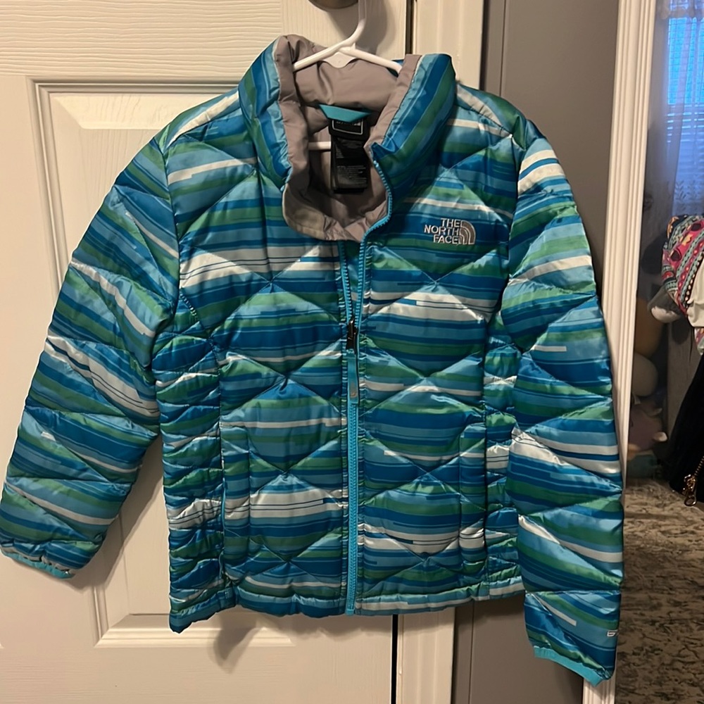 Like new The North Face puffer jacket- blue/green/white